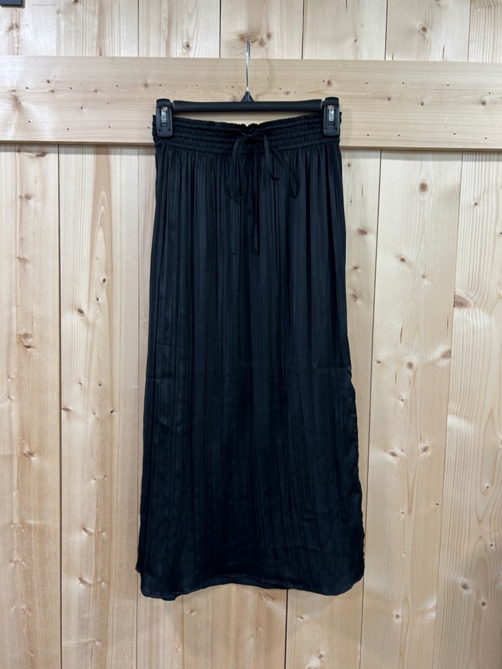 NWT Gap Black Pleated Midi Skirt - Size XS - Minimalist Capsule Staple Academia